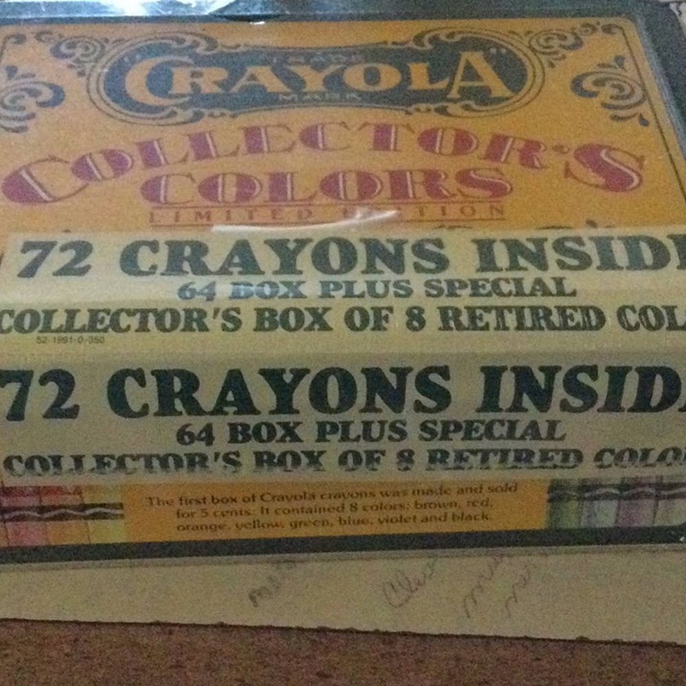 Crayola collectors color crayons